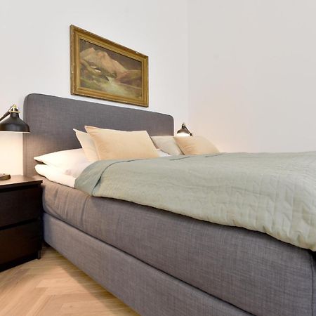 Apartman S Balkonom เตร็นชีน ภายนอก รูปภาพ
