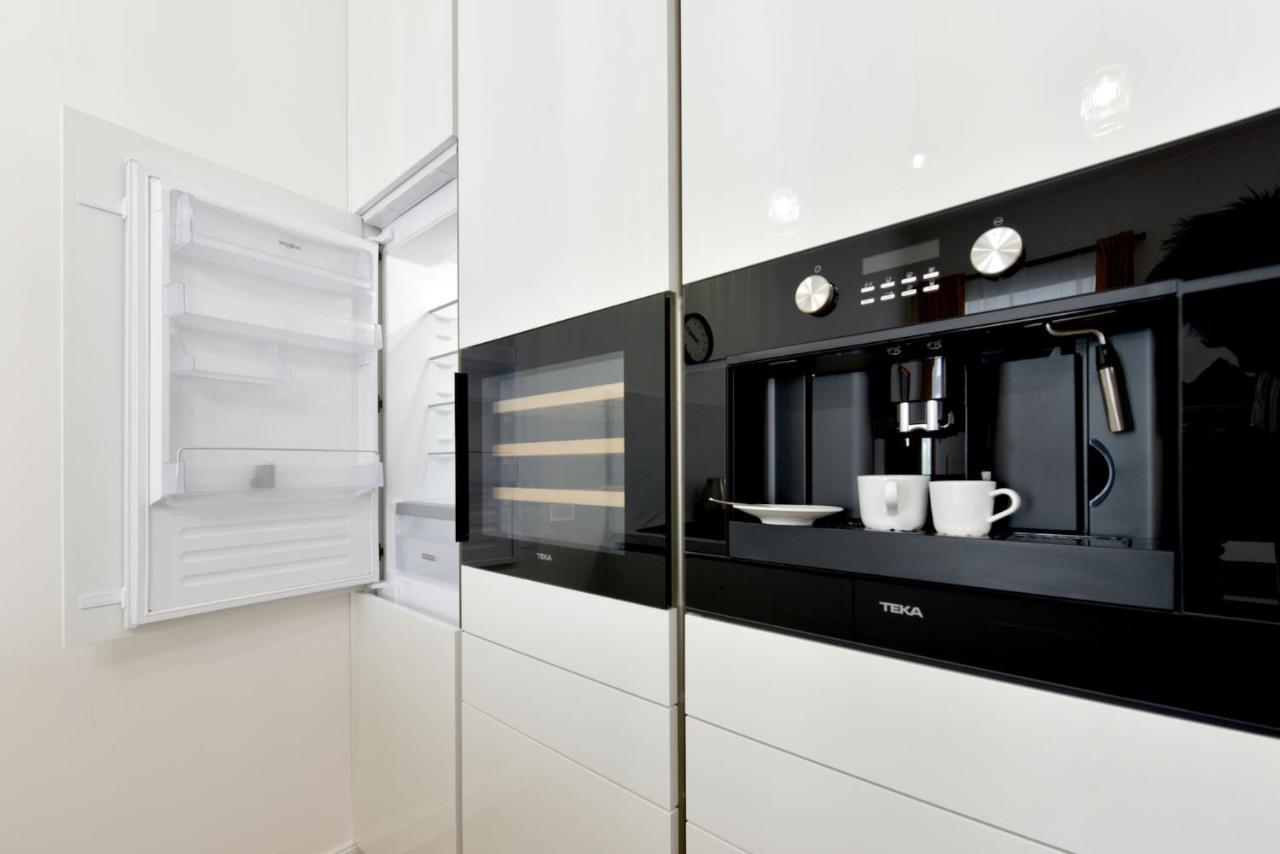 Apartman S Balkonom เตร็นชีน ภายนอก รูปภาพ