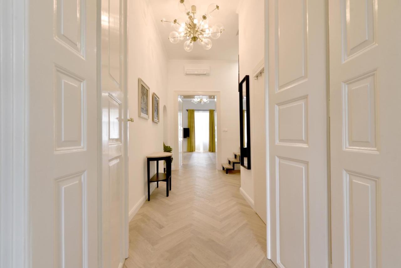 Apartman S Balkonom เตร็นชีน ภายนอก รูปภาพ