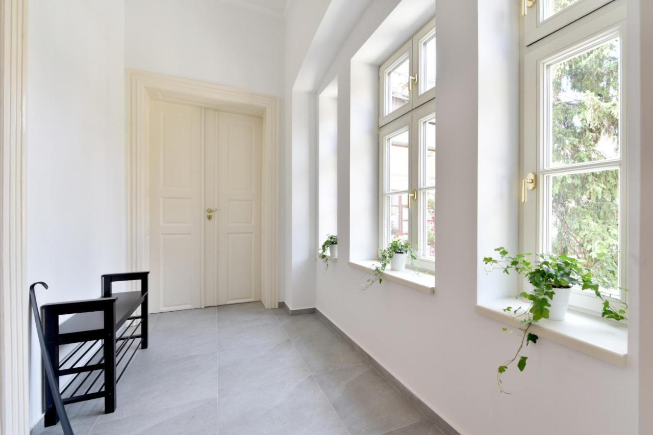 Apartman S Balkonom เตร็นชีน ภายนอก รูปภาพ